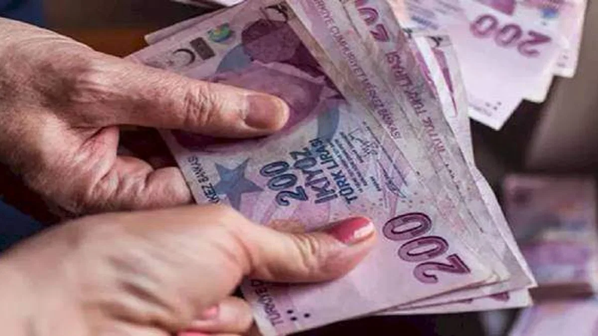 Emekliye zam yasası TBMM'de