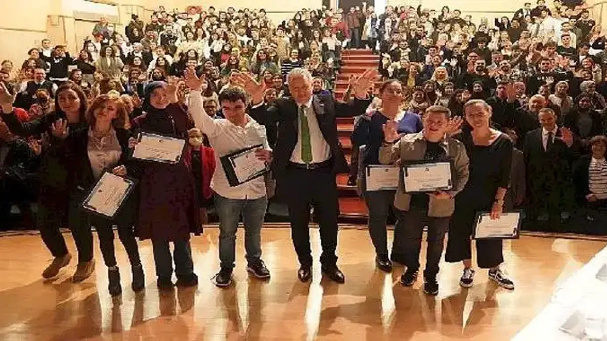 EÜ Sağlık Bilimleri Fakültesine "Engelsiz Üniversite" ödüllerinde iki bayrak