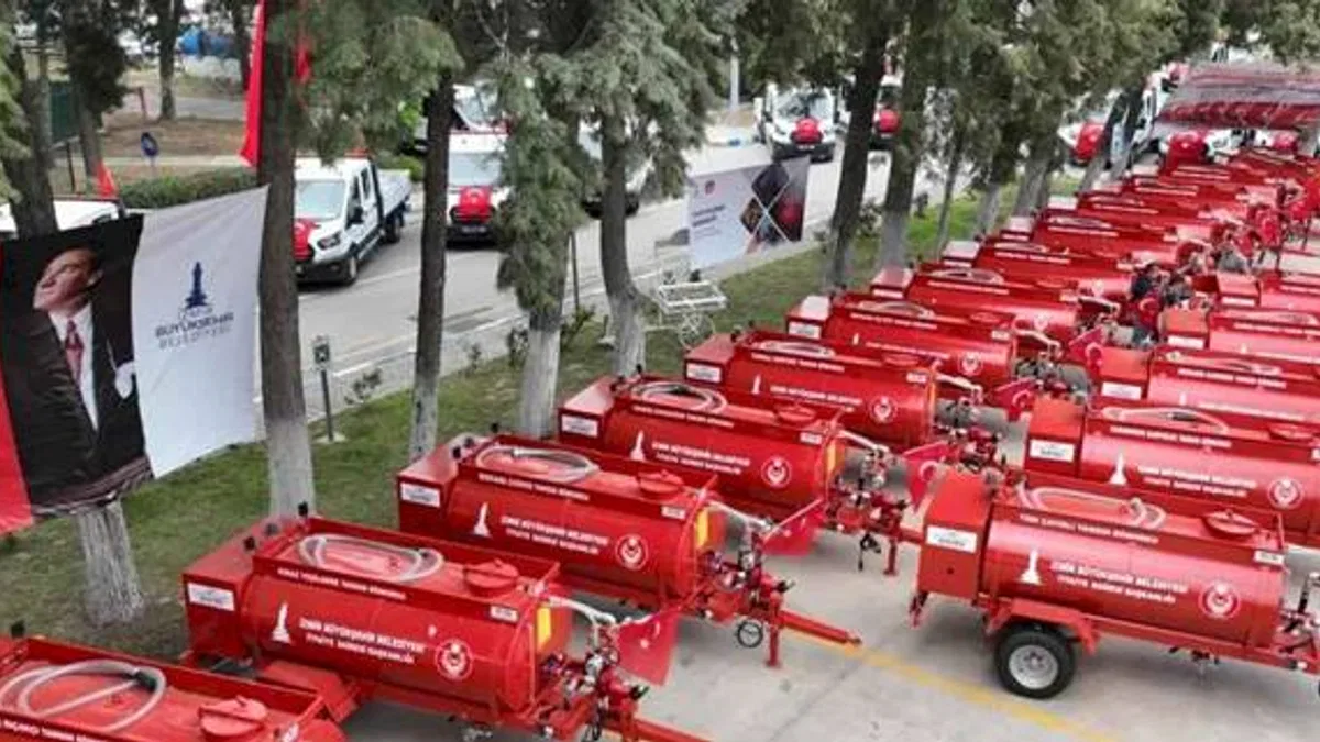 İzmir'de afetlere karşı güçlü adım... Orman köylerine 125 su tankeri