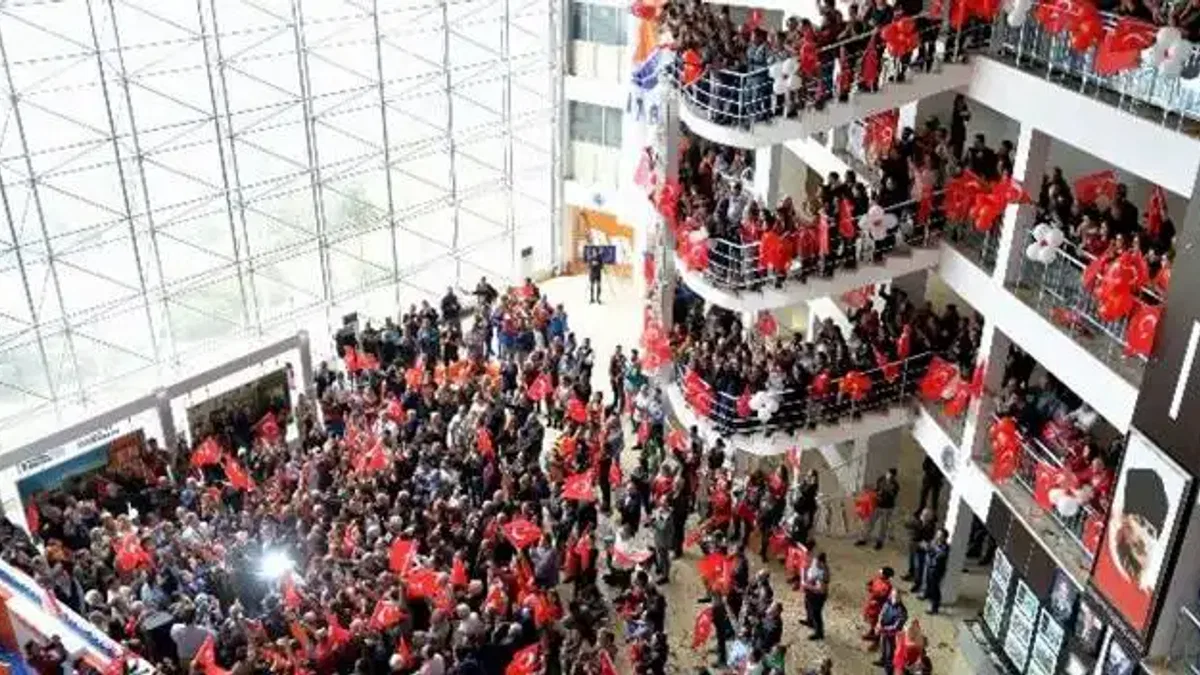 Muratpaşa personeline 100. yıl ikramiyesi... Kişi başı 2 bin 23'ler TL dağıtılacak