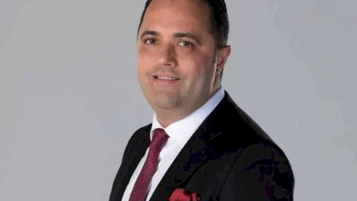 Ünlü avukat Rezan Epözdemir gözaltına alındı