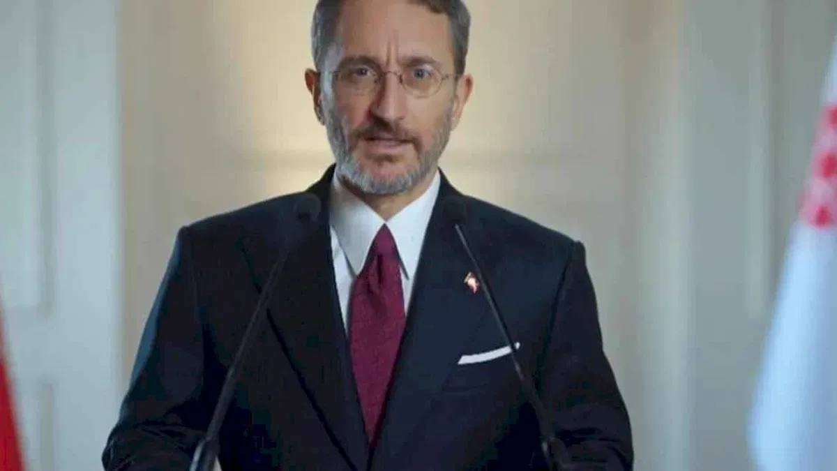 Fahrettin Altun: Faşist fikirler gurur duysun