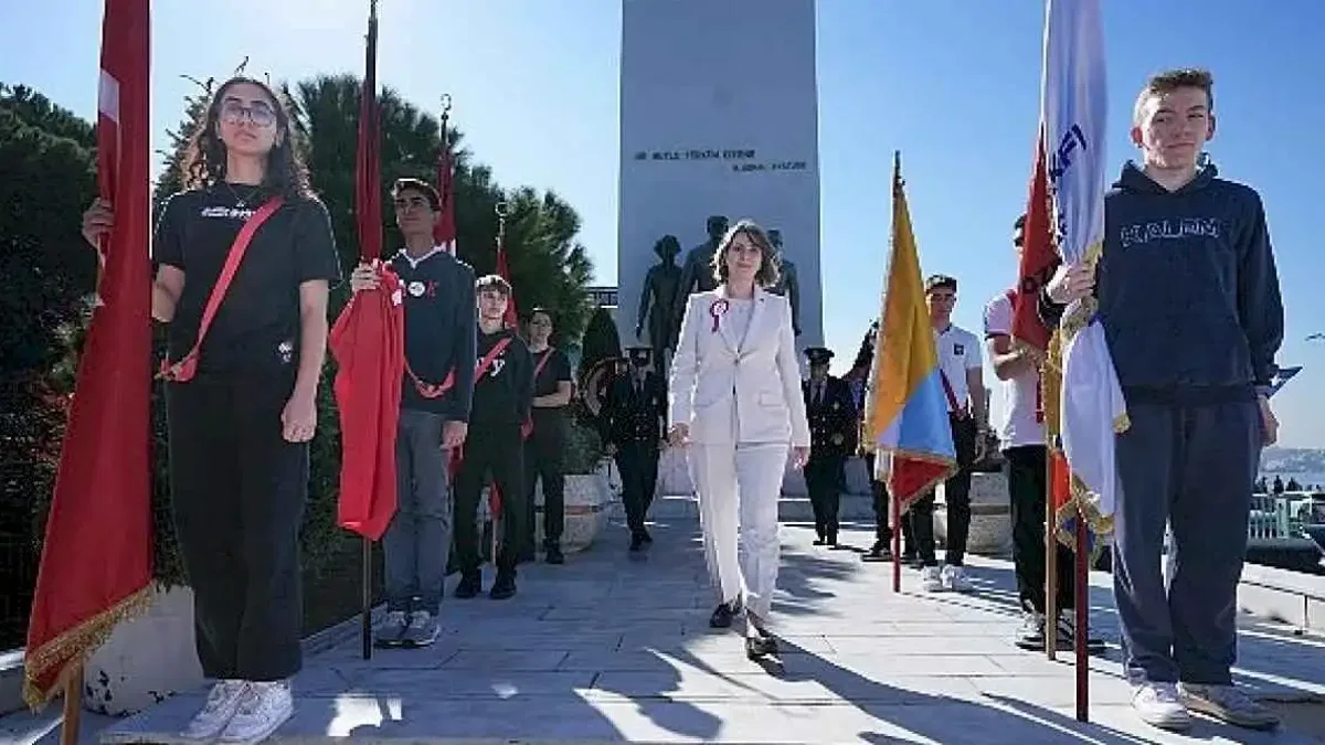 Başkan Dedetaş, 29 Ekim Cumhuriyet Bayramı Dolayısıyla Personeliyle Bayramlaştı