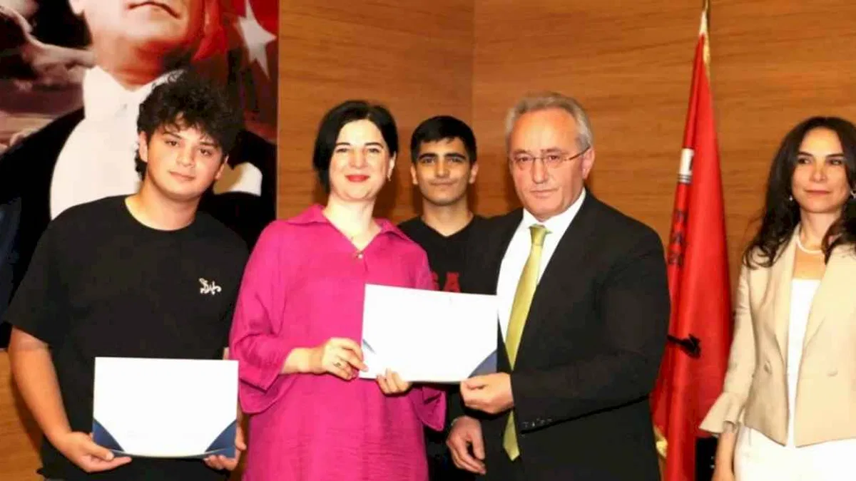 Bursa, Yeşilay münazara turnuvasında zirvede!