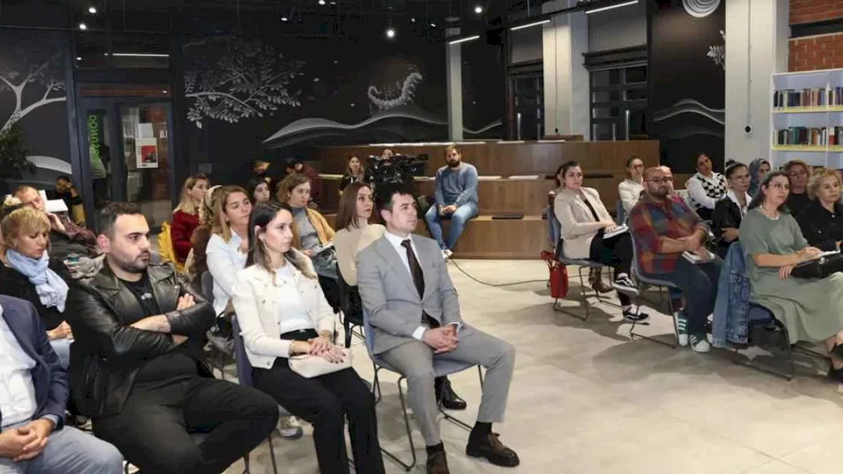 Koza Buluşmaları’nda Kadına Yönelik Şiddet Ve Edebiyat Konuşuldu