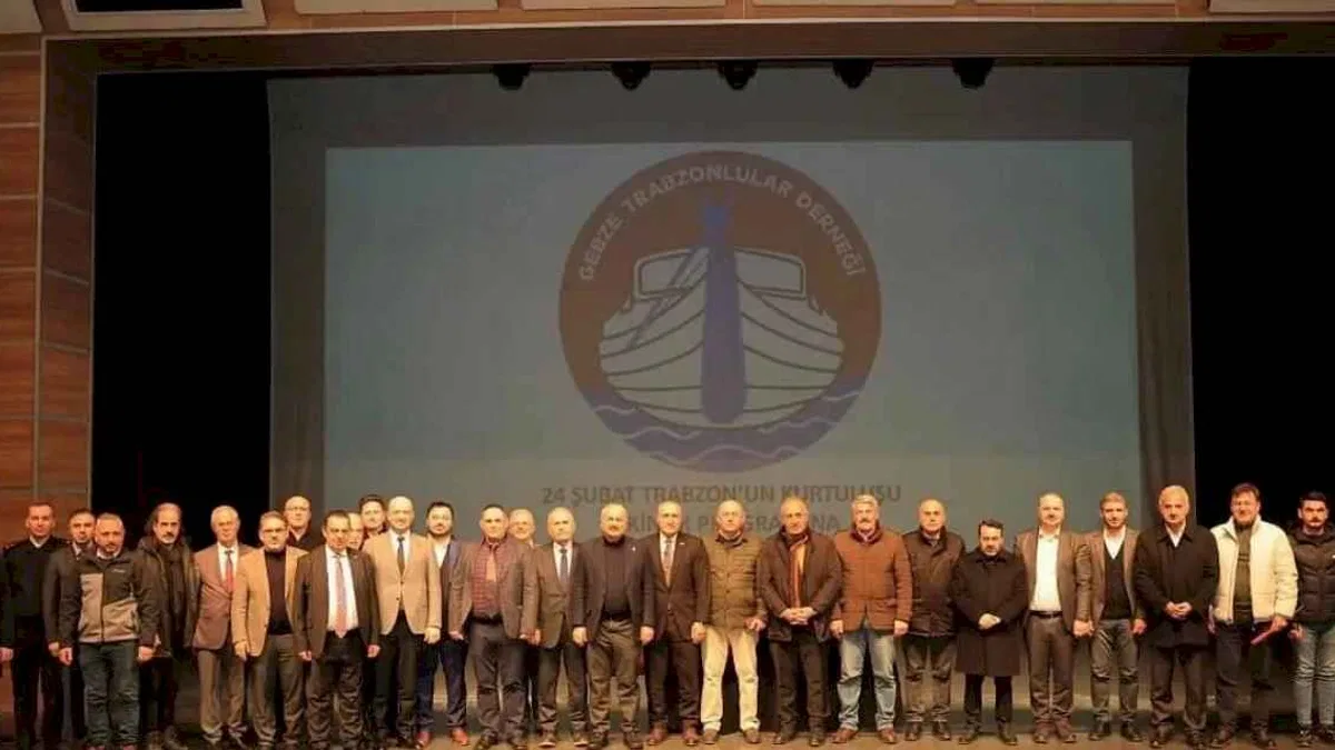 Kocaeli Gebze’de Trabzon’un kurtuluşu kutlandı