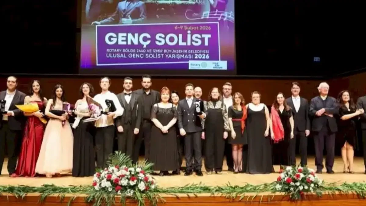 İzmir'de Genç Solist Yarışması’nda ödüller sahiplerini buldu