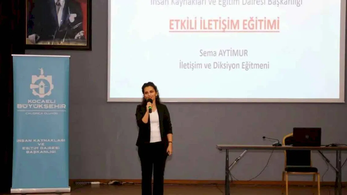 Kocaeli Büyükşehir'den şef ve amirlere eğitim