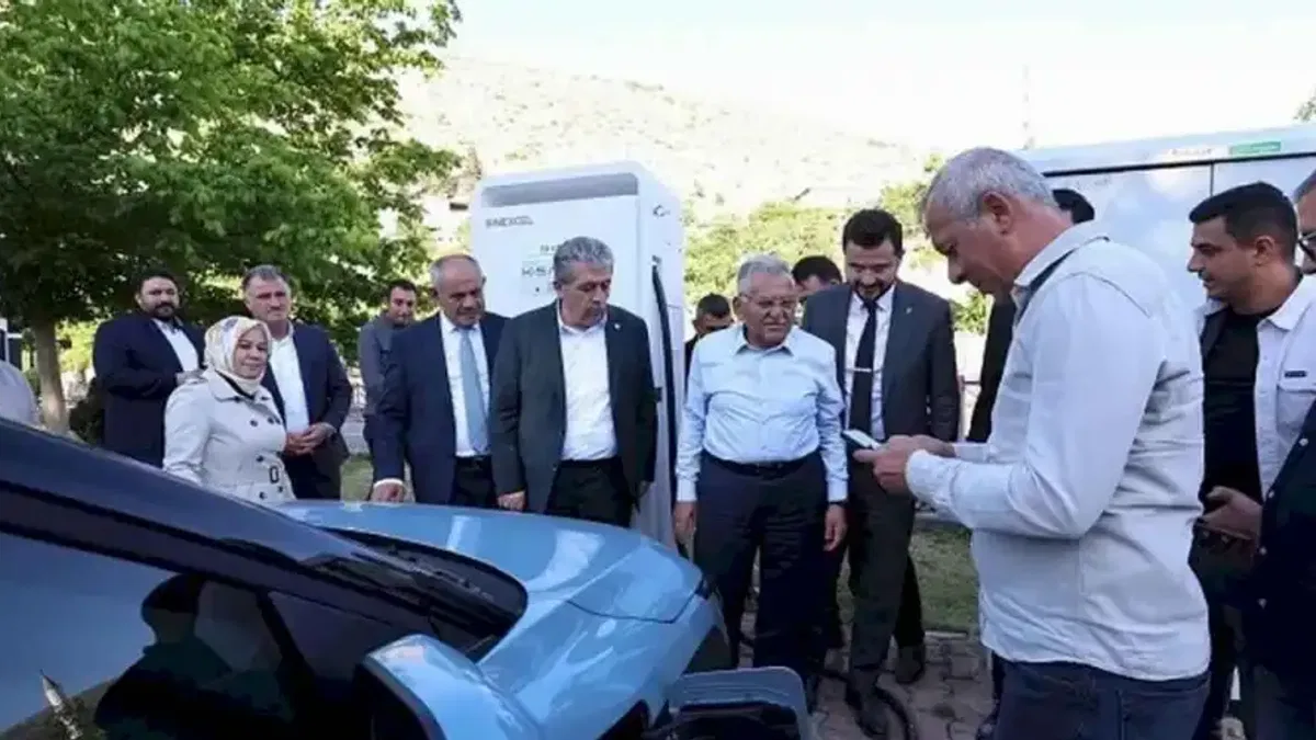 Kayseri Büyükşehir geleceği şarj ediyor