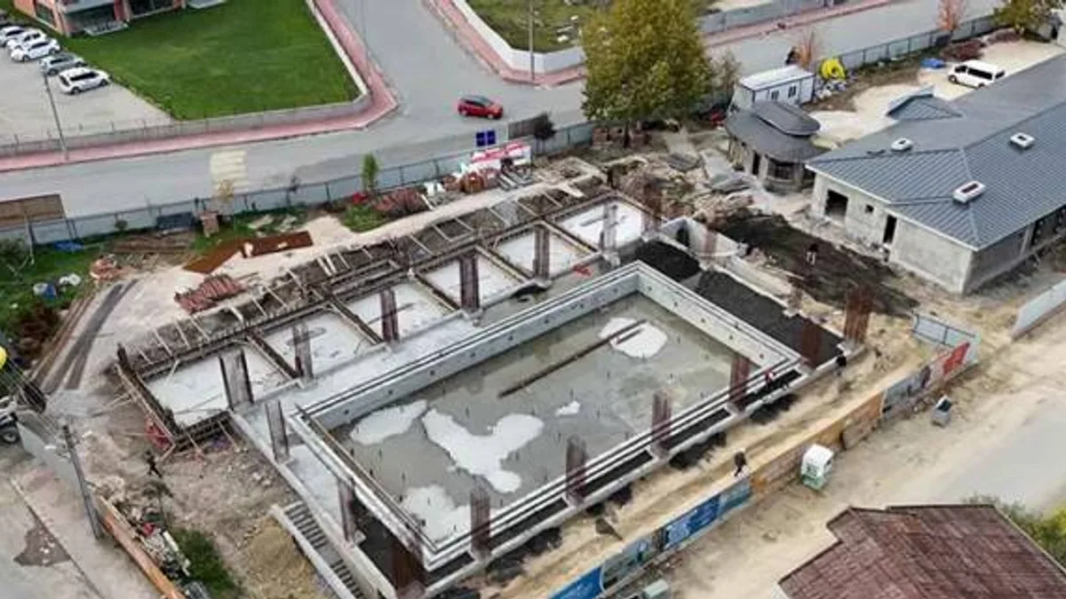 Sakarya Arifiye yüzme havuzu ve gençlik merkezine kavuşuyor