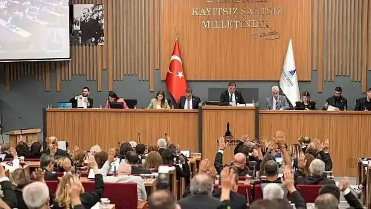 Başkan Tugay mecliste Karşıyaka Stadı ile ilgili konuştu "Karşıyaka'nın hakkını istiyoruz"