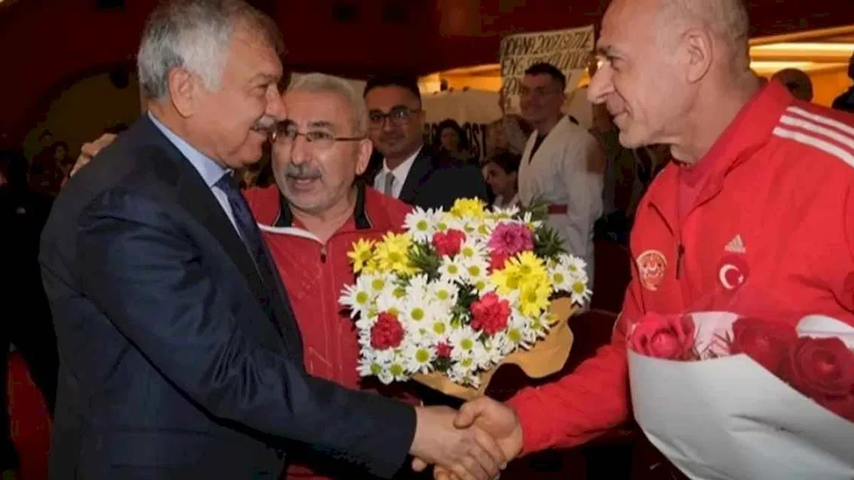 Adana Büyükşehir'den amatör spra dev destek