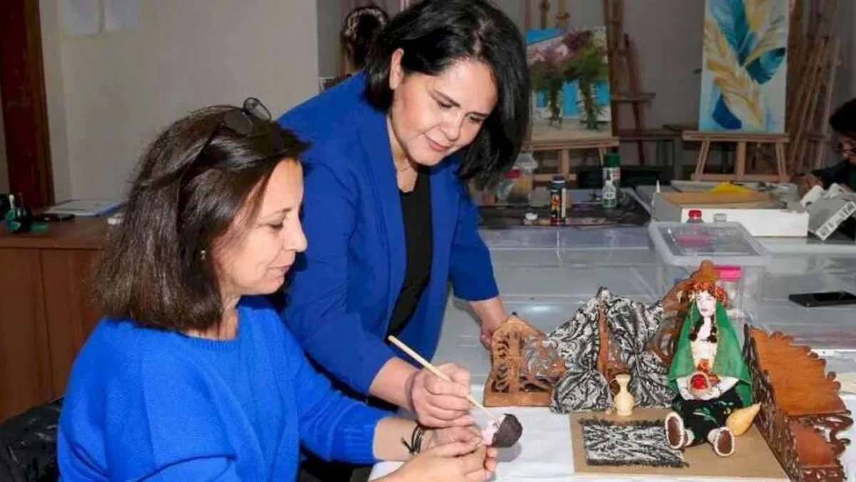İzmir Çiğli’de kadınlar geleneksel sanatı geleceğe taşıyor