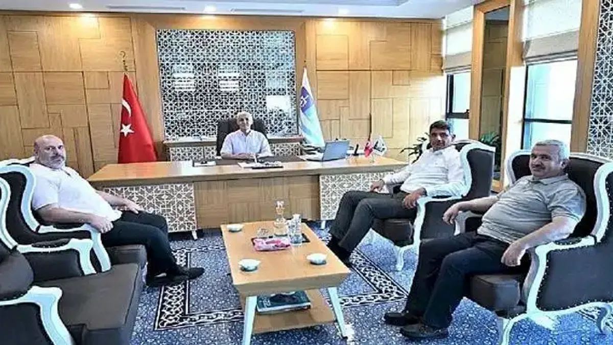Başkan Kocaman'dan Kartepeli Hacılara Ziyaret