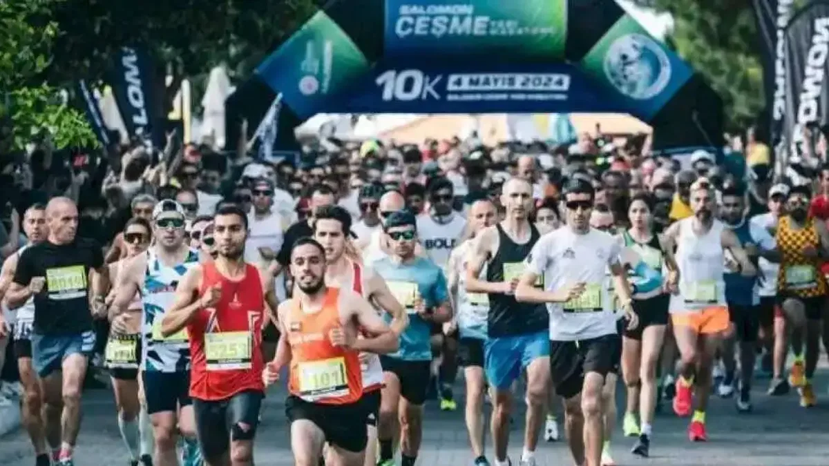 Salomon Çeşme Yarı Maratonu koşuldu