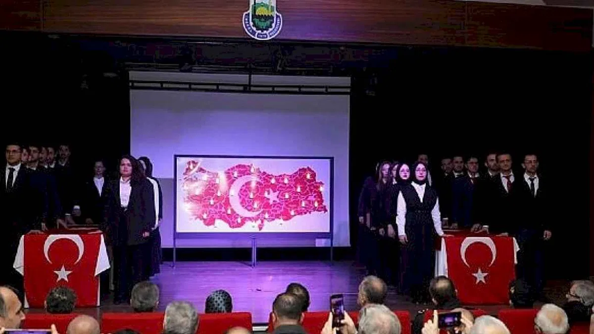İnegöl'de 24 Kasım Öğretmenler Günü Törenlerle Kutlandı