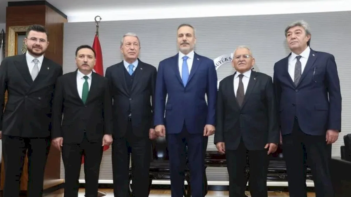 Dışişleri Bakanı Hakan Fidan'dan Kayseri çıkarması