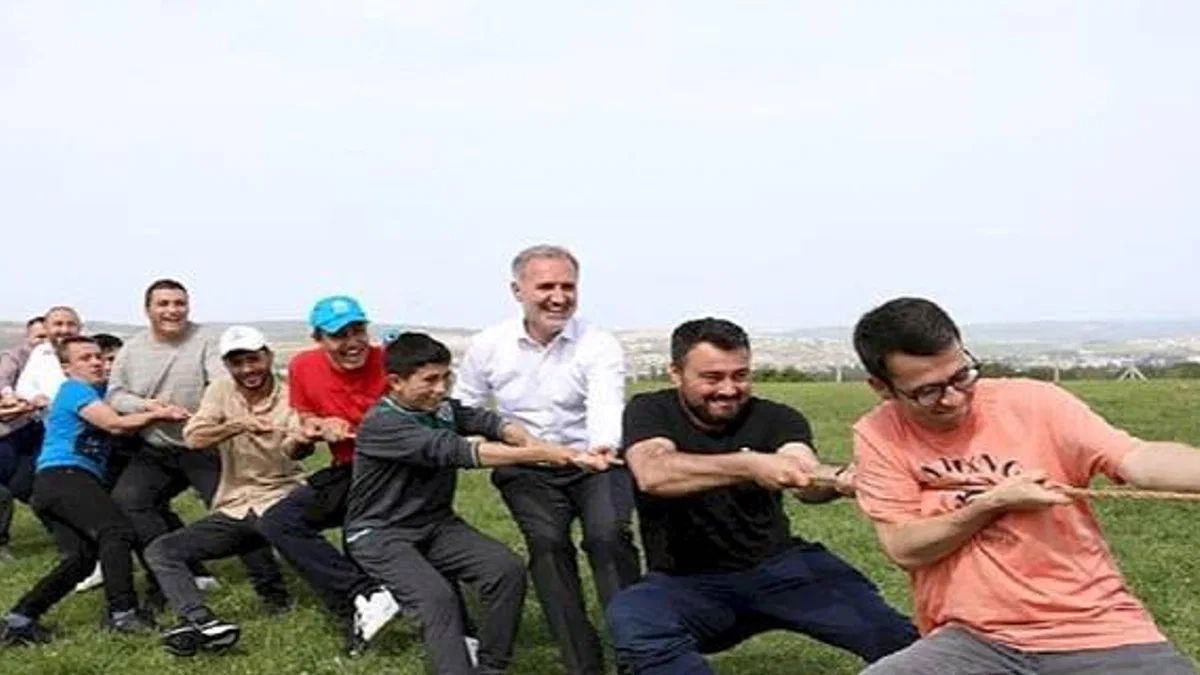 "Tüm Engeller Sevgiyle Aşılır"