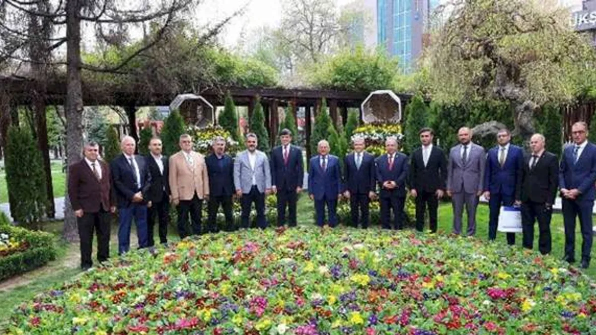 Kardeş Azerbaycan heyetinden Başkan Büyükkılıç’a ziyaret