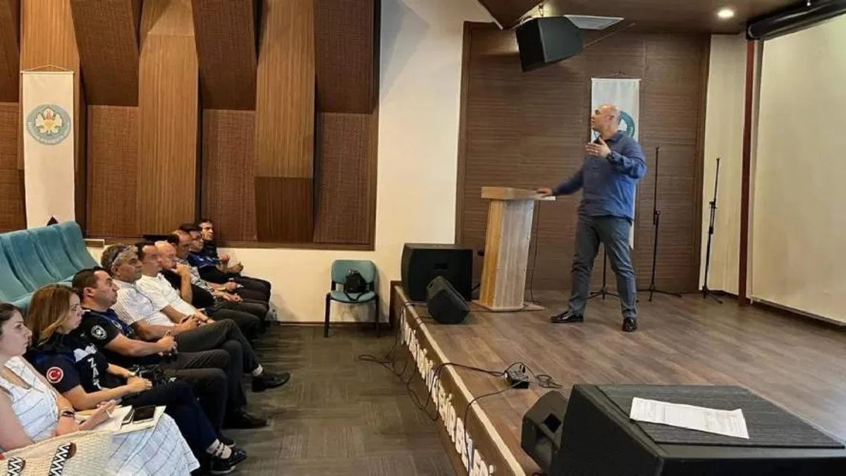 Manisa'da hal personeline mevzuat ve denetim eğitimi
