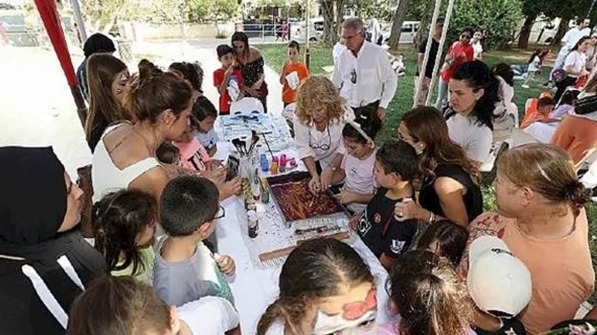 Menderes'i Şenlik Coşkusu Sardı