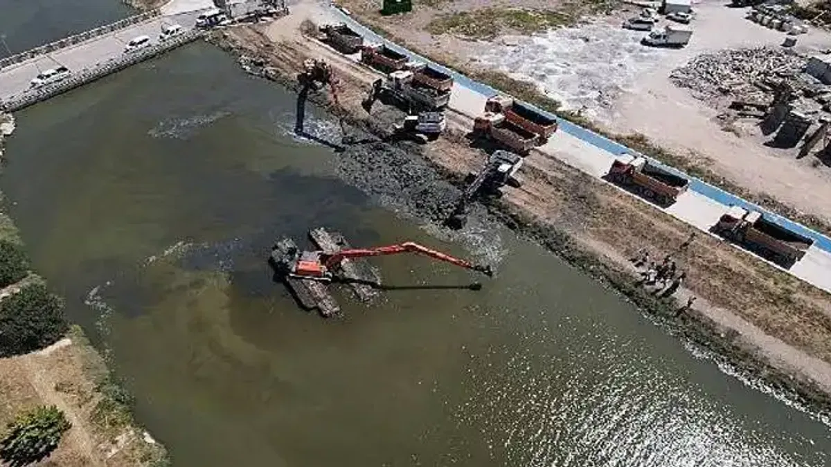 AOSB Deresi'nde temizlik çalışmaları sürüyor