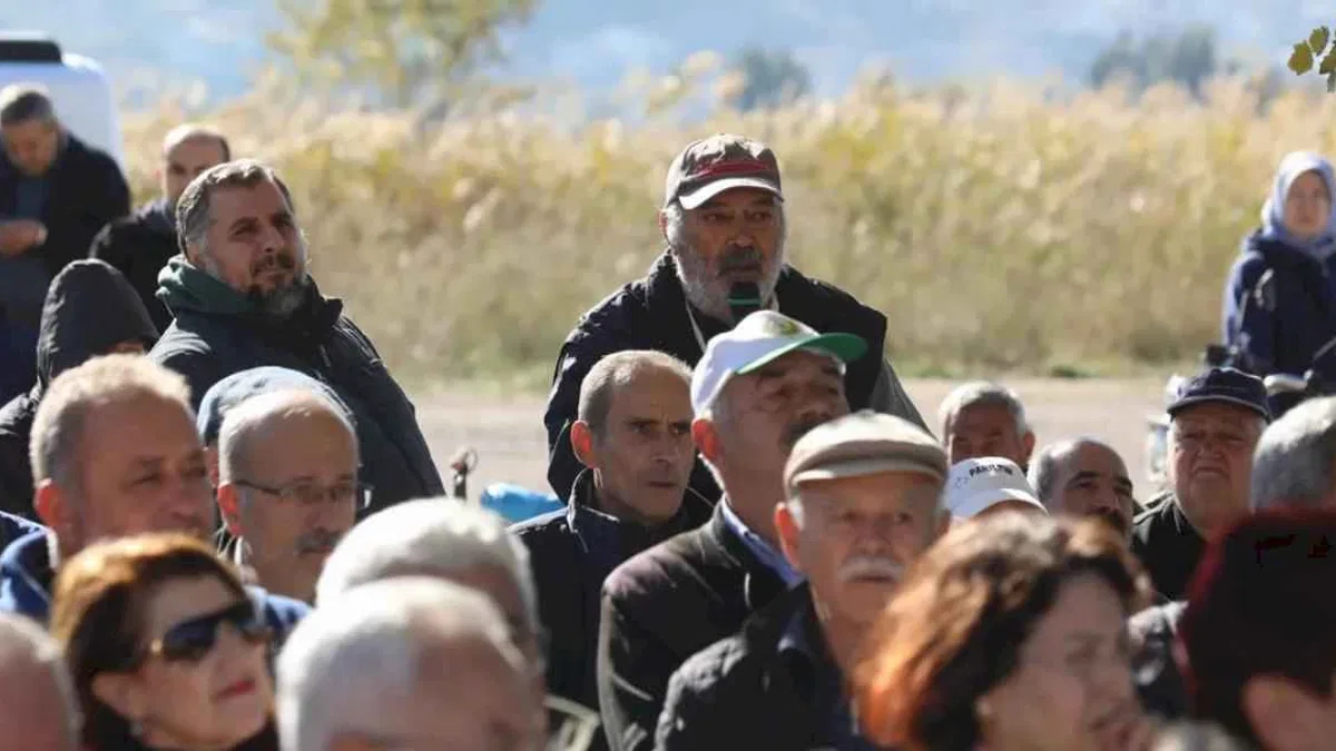 Başkan Deviren mahalle turlarına devam ediyor