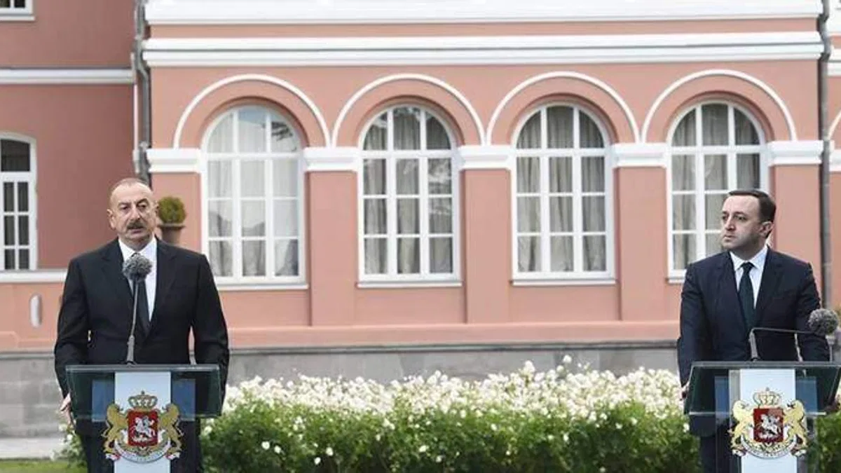 Aliyev'den, 'Gürcistan, Azerbaycan ve Ermenistan'ın üçlü istişare formatı' açıklaması