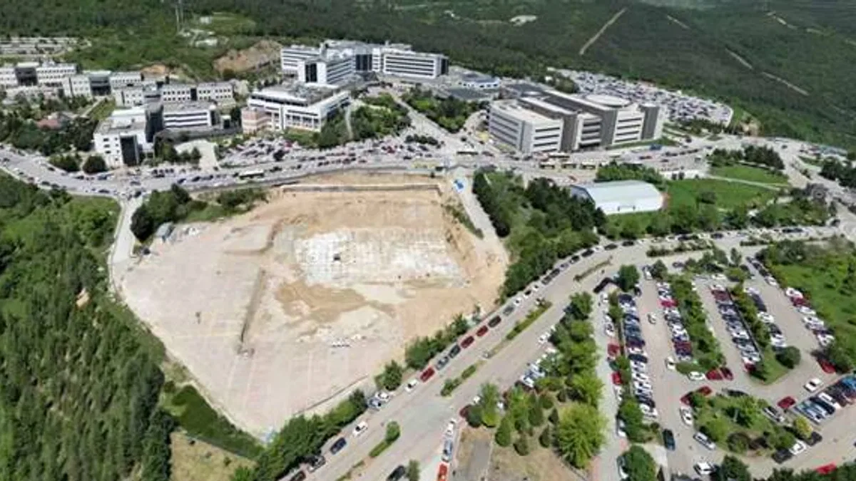 Kocaeli'de Umuttepe Cami ve Otoparkı’nda çalışmalar başladı