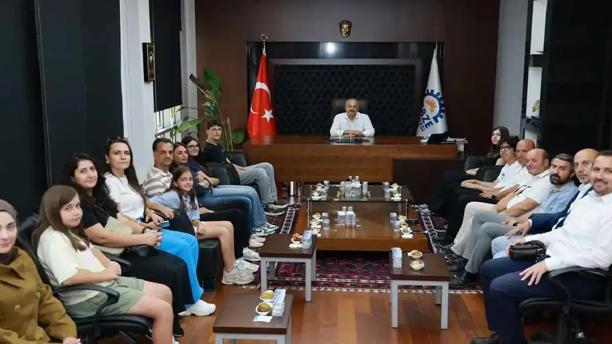 Kocaeli Gebze'de Başkan Büyükgöz LGS birincilerini ağırladı