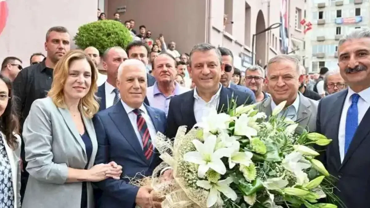 CHP Genel Başkanı Özel, “Bozbey, 100 güne çok önemli hizmetler sığdırdı”