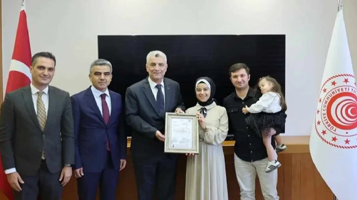 Elektronik A.TR sistemi devrede... İlk ihracatı kadın girişimci gerçekleştirdi