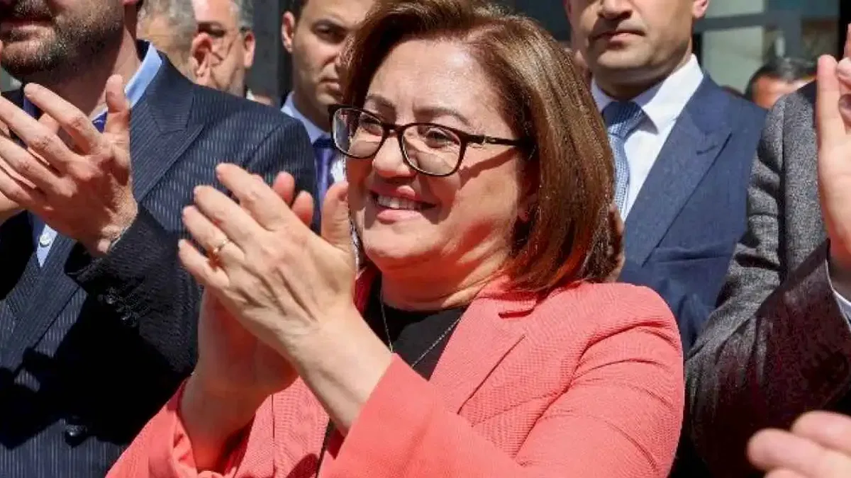 Fatma Şahin coşkuyla karşılandı