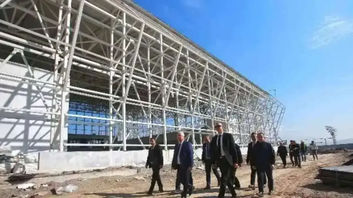 Karabağlar Atatürk Gençlik ve Spor Merkezi'nde sona yaklaşıldı