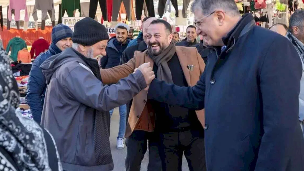İzmir'de Başkan Tugay'dan Ödemiş çıkarması
