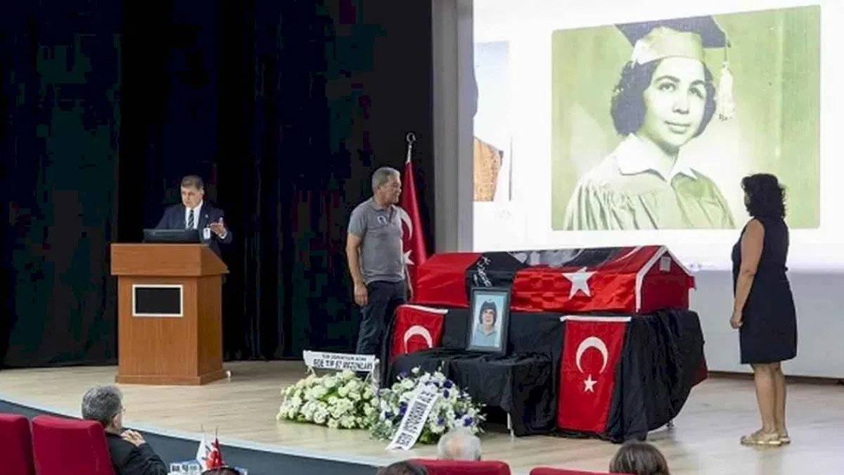 Cemil Tugay’dan hocası Emel Tümbay’a duygusal veda