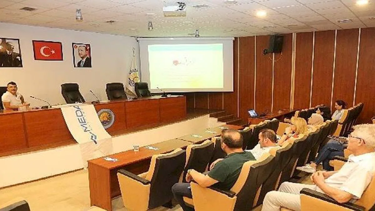 Gölcük Belediyesi personeline kalp hastalıkları semineri