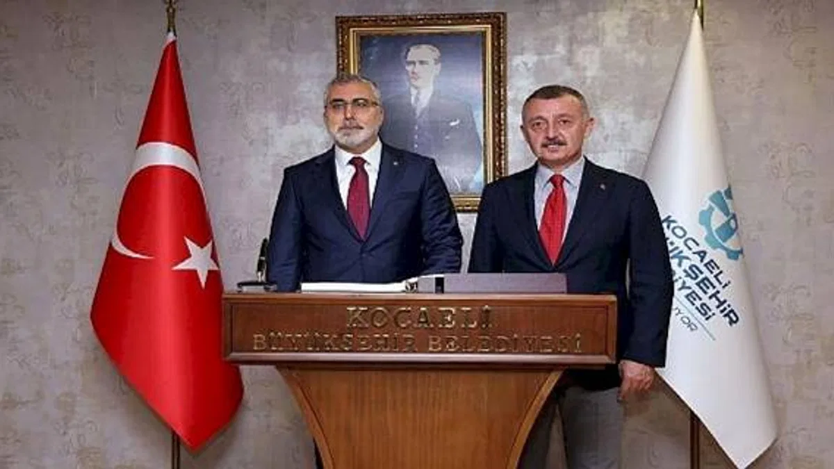 Bakan Işıkhan'dan Kocaeli Büyükşehir Belediyesine ziyaret
