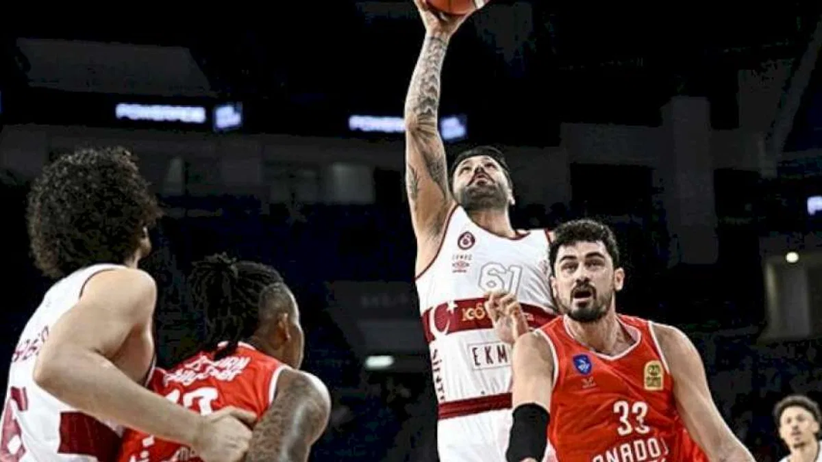 Anadolu Efes 76-95 Galatasaray Ekmas (Maç Sonucu) G.Saray'dan A. Efes'e farklı tarife!