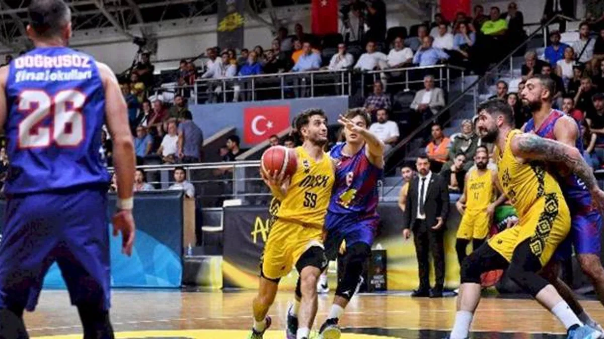 Carettalar, galibiyete doymuyor