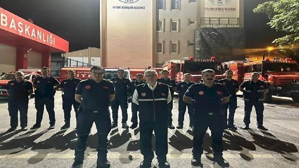 Kayseri Büyükşehir'den Mersin'e yangın desteği