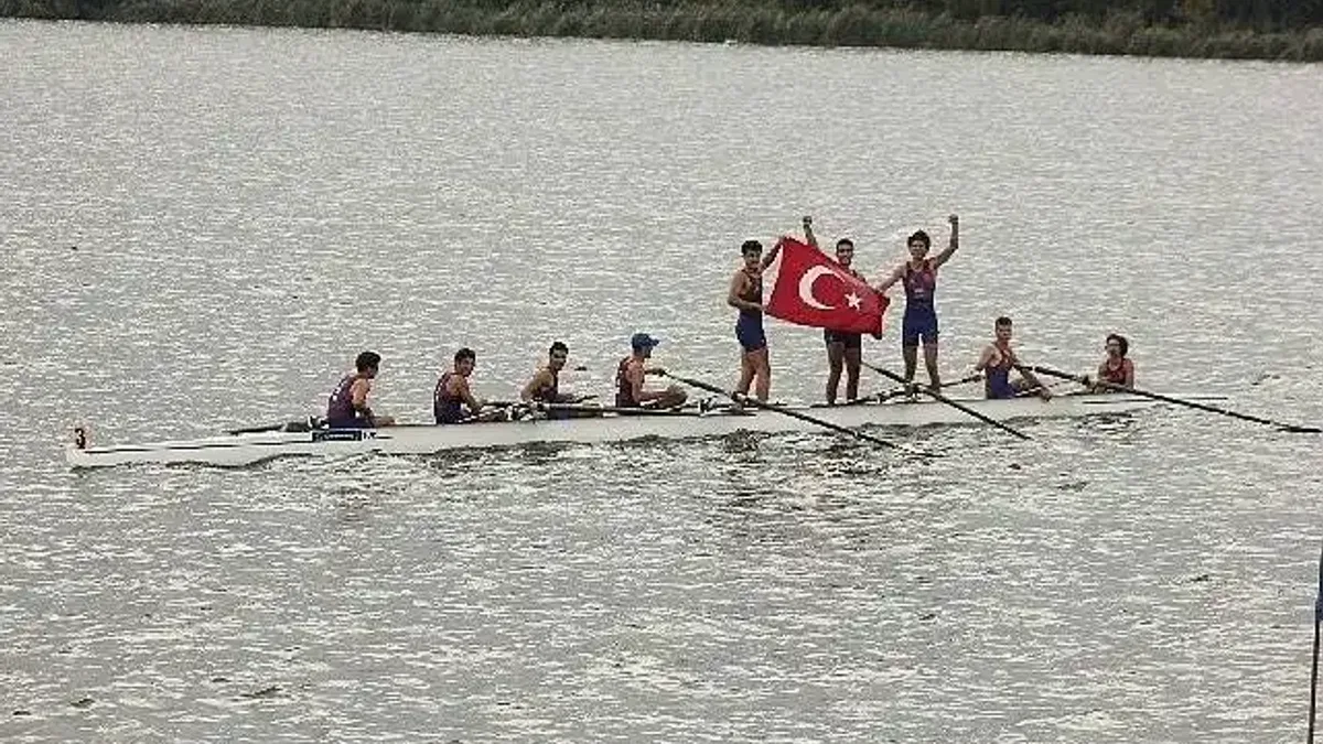 Kürek Milli Takımından 16 madalya