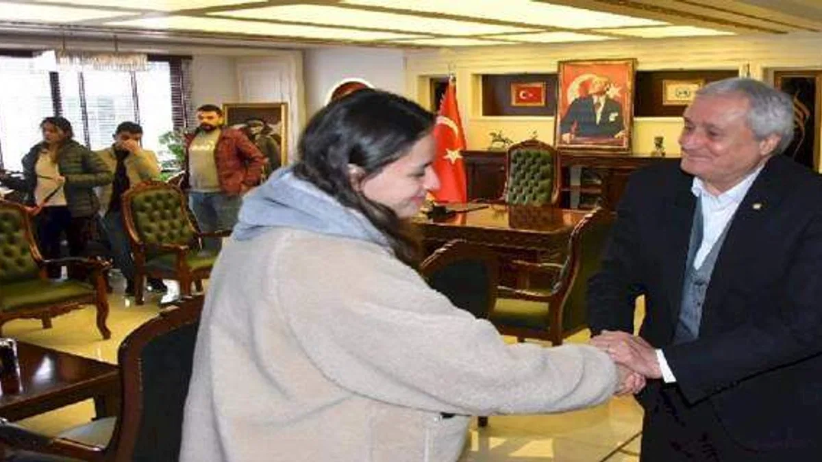 'Bizim Kızlar'dan Başkan Bakkalcıoğlu'na ziyaret
