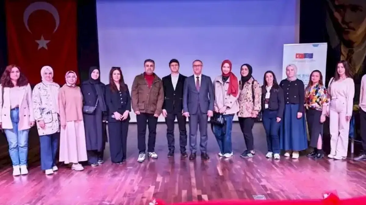 Sakarya'da velilere PIKTES aile semineri