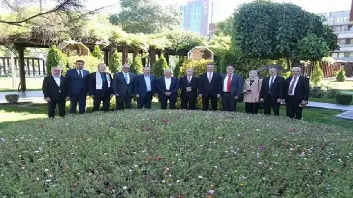Filistin Büyükelçisi'nden Memduh Büyükkılıç'a ziyaret
