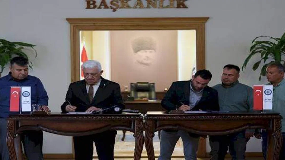 Datça'dan tarıma bir imza daha... İmzalar bu kez badem ve zeytine atıldı