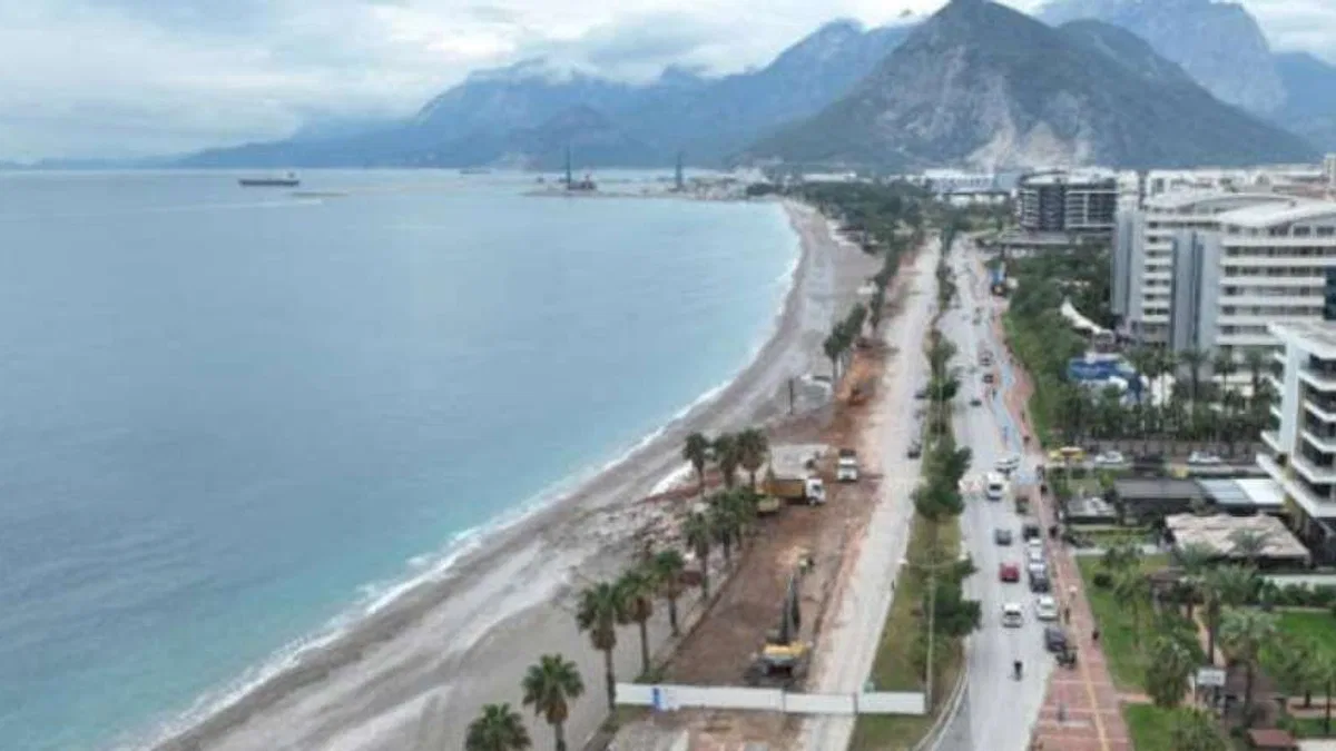 Antalya Büyükşehir'den Konyaaltı sahiline büyük yatırım