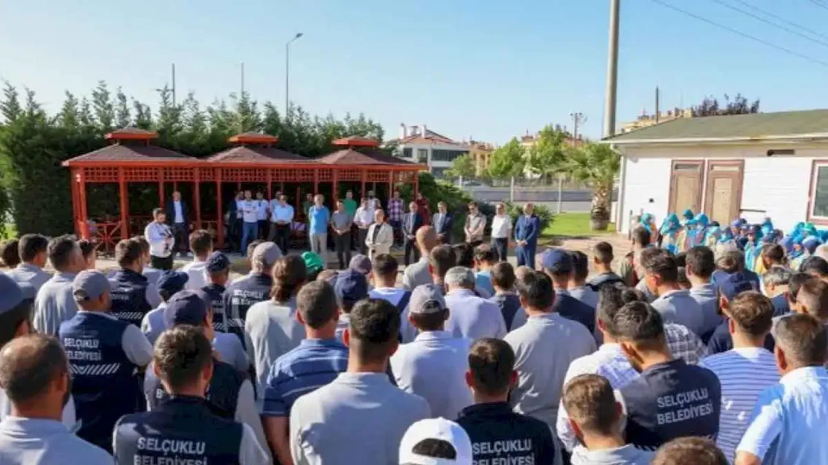 Başkan Pekyatırmacı personel ile bayramlaştı