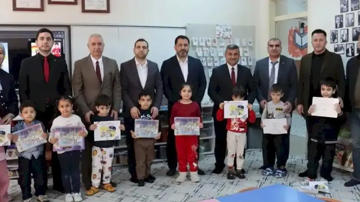 Şanlıurfa'da öğrencilere okuma kitabı desteği
