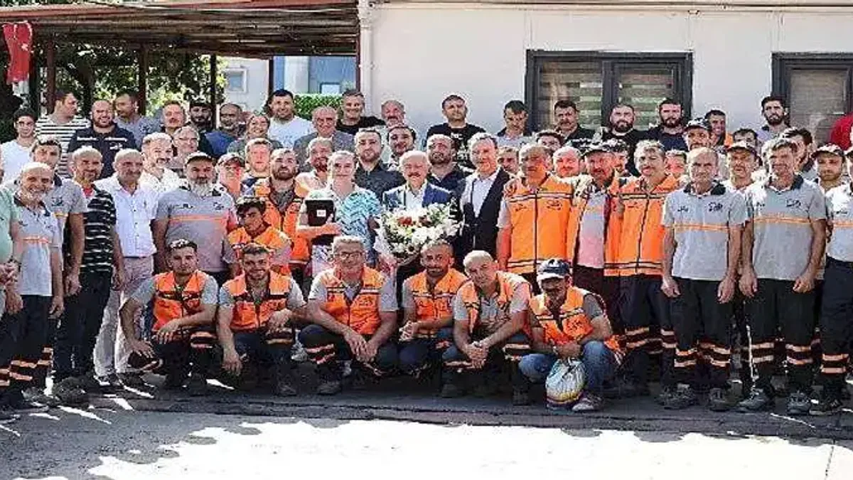 Bayrampaşa Belediyesi'nden işçilere ek zam